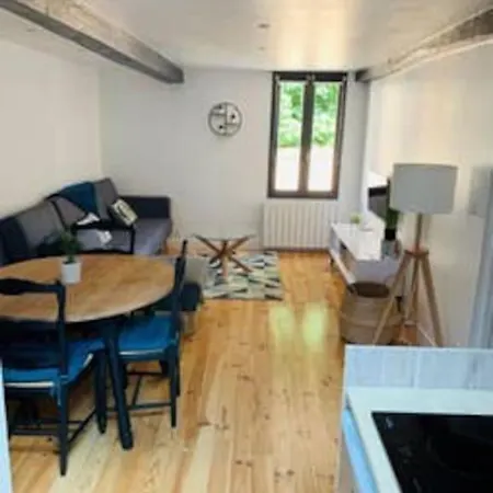 Apartment Petit Cocon A 2 Pas De La Cathedrale&hortillonages Amiens